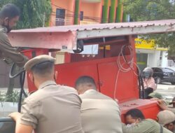 Trotoar Jalan Rusak, Satpol PP Samarinda Tertibkan PKL Juanda dan Tepian Mahakam