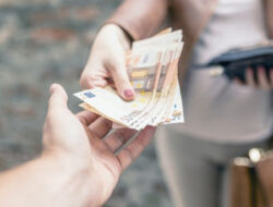 Mengaku Wartawan Senior, Peras Pasutri Pedagang Rongsokan hingga Belasan Juta