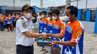 KUPP Kuala Samboja Berbagi Kebahagiaan untuk Warga Pesisir Kukar