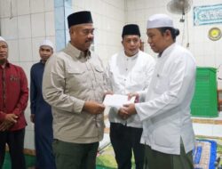 Pemkab Kukar Salurkan Bantuan Sosial di Kelurahan Muara Sembilang