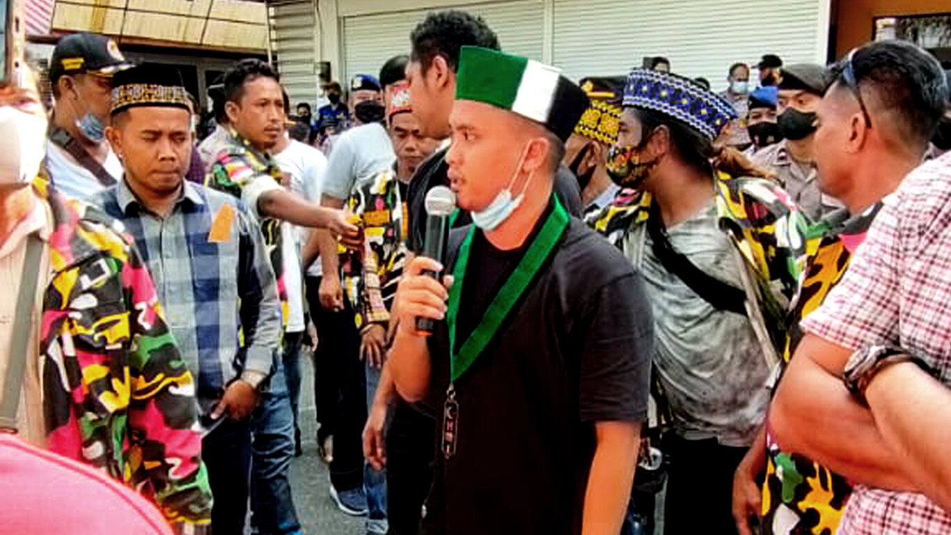 Buntut Bantuan Dana ke PT Luar Kaltim, Kantor Perusahaan Tambang di Balikpapan Didemo