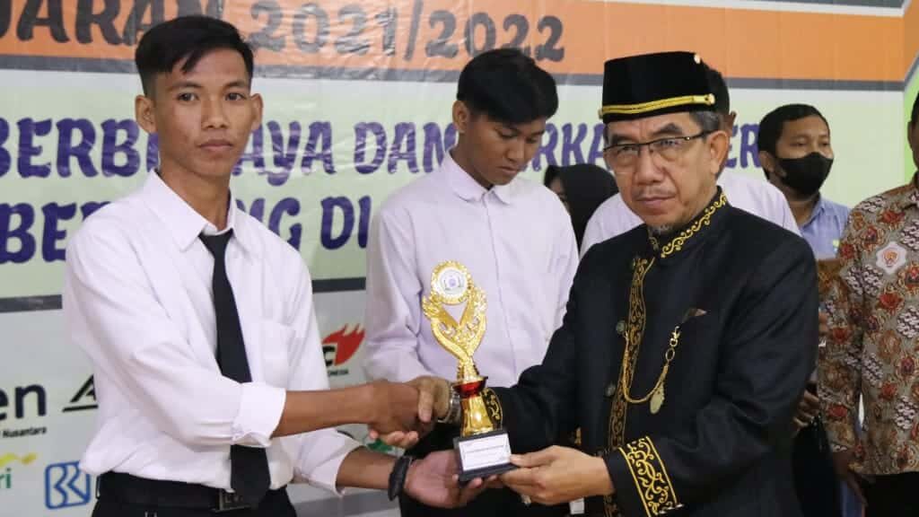 Bupati Kutim Yakin Lulusan SMK Miliki Kemandirian Kembangkan Potensi