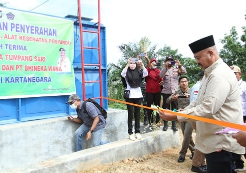 Apresiasi Perusahaan, Bupati Kukar Resmikan WTP Air Bersih di Desa Mulawarman