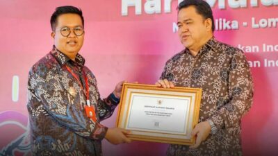 Kemenkes RI Beri Sertifikat Eliminasi Malaria kepada Pemkab Kukar