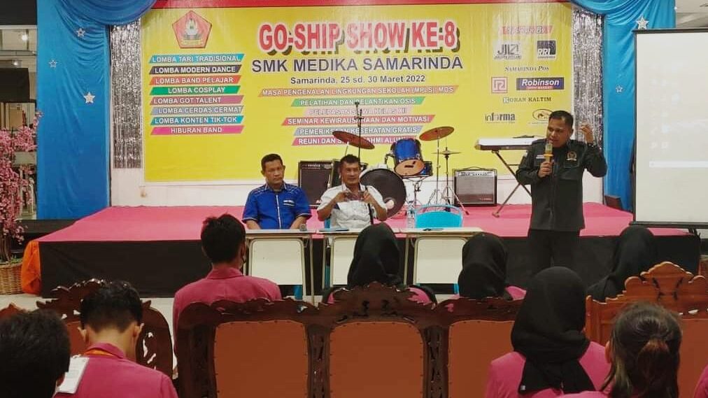 Maswedi Beri Motivasi tentang Kepemimpinan dan Organisasi kepada Pelajar Samarinda