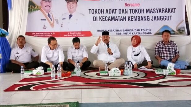 Camat dan Kades di Kukar Diminta Sinergikan Program Kerja Pembangunan Infrastruktur Jalan