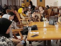 Dukung Ekonomi Kreatif Kukar, Puluhan Warga Ikuti Pelatihan Seni Kriya dan Wastra