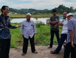 Subandi Minta Pemkot Samarinda Perhatikan Jalan Rusak di RT 52 Loa Bakung