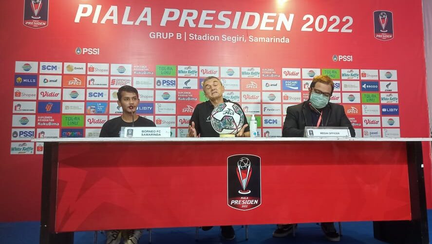 Ditahan Imbang Sepuluh Pemain Barito Putera, Pelatih Borneo FC Bilang Begini