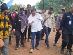 Wabup Paser Minta Pemprov Kaltim Perbaiki Infrastruktur Jalan Dusun Mului