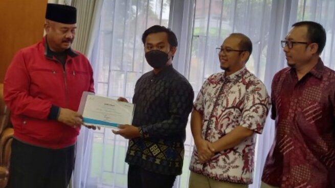 Bupati Kukar Apresiasi Beasiswa Mahakam dari SKK Migas dan PHM