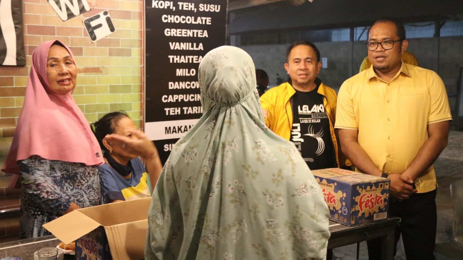 Sambangi Korban Kebakaran Teluk Lingga, Wabup Pastikan Bantuan di Posko Pengungsian