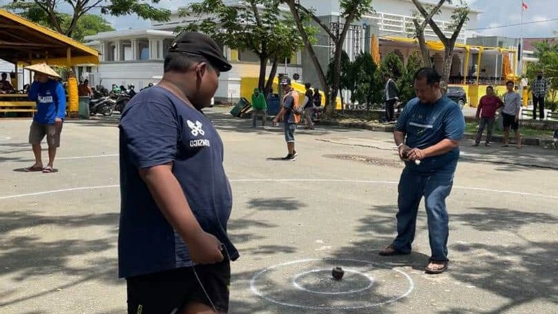 Ketua DPRD Kukar Turut Meriahkan Oltrad Begasing di Erau Pelas Benua