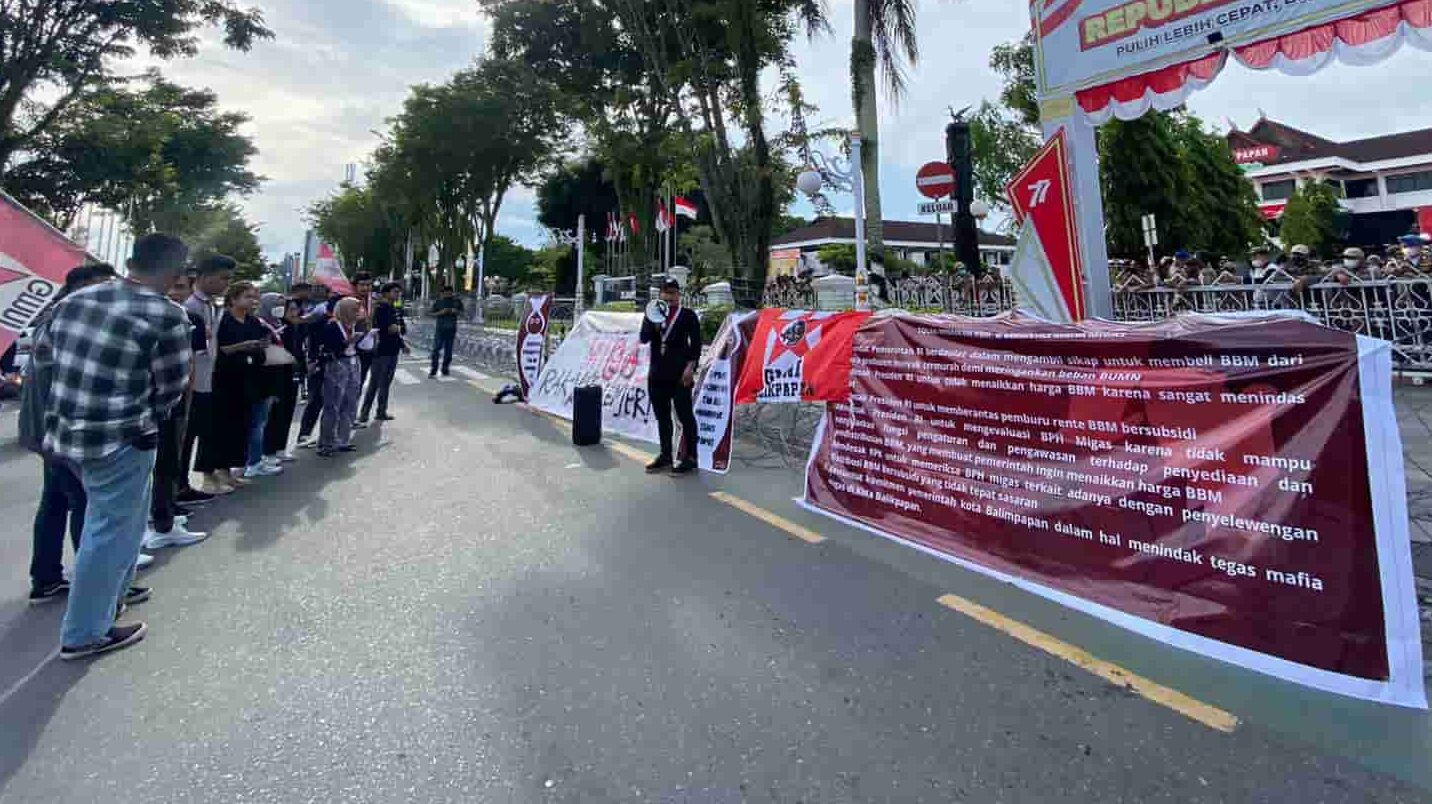 Mimbar Bebas GMNI Balikpapan Tolak Kenaikan BBM dan Berantas Mafia Migas