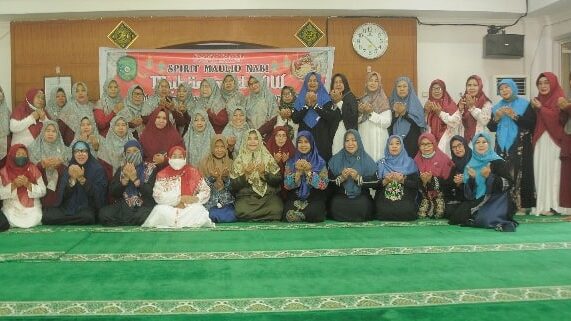 Korpri Perempuan Kukar Turut Meriahkan Maulid Nabi Muhammad SAW