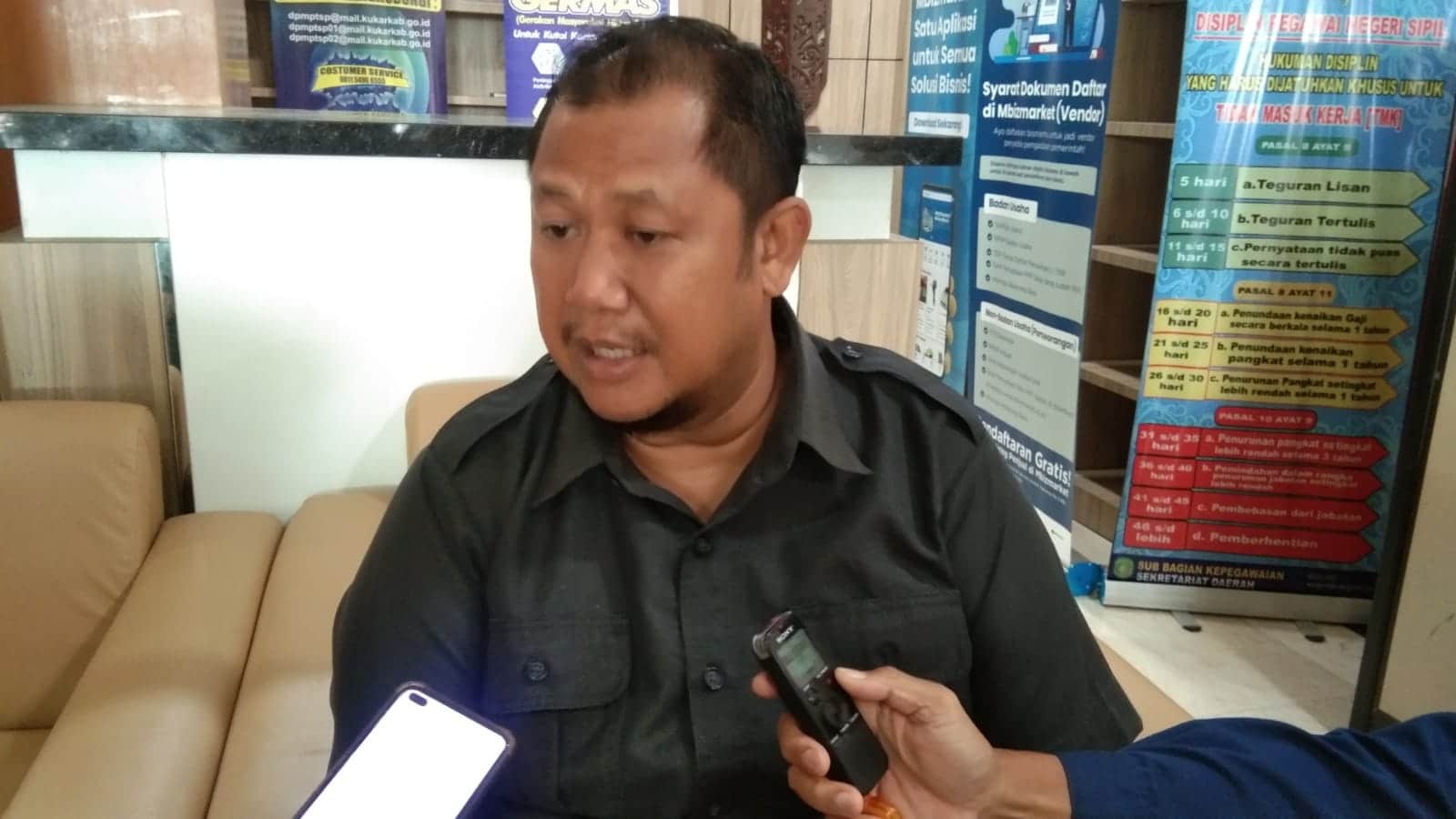 Ketua DPRD Kukar Minta Semua Pihak Lebih Memperhatikan Kesejahteraan Guru