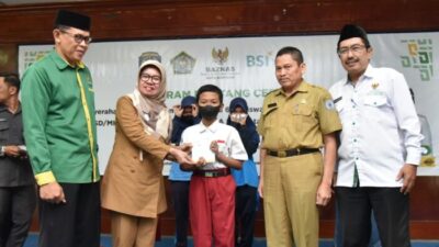 666 Pelajar Berprestasi dan Miskin Dapat Beasiswa Stimulan dari Baznas Bontang