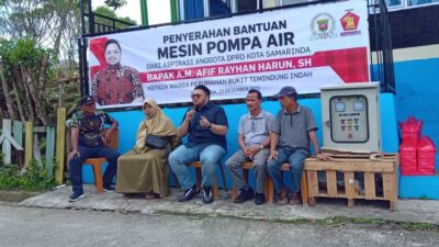 Afif Serahkan Bantuan Pompa Air kepada Warga Perumahan BTI Sungai Pinang