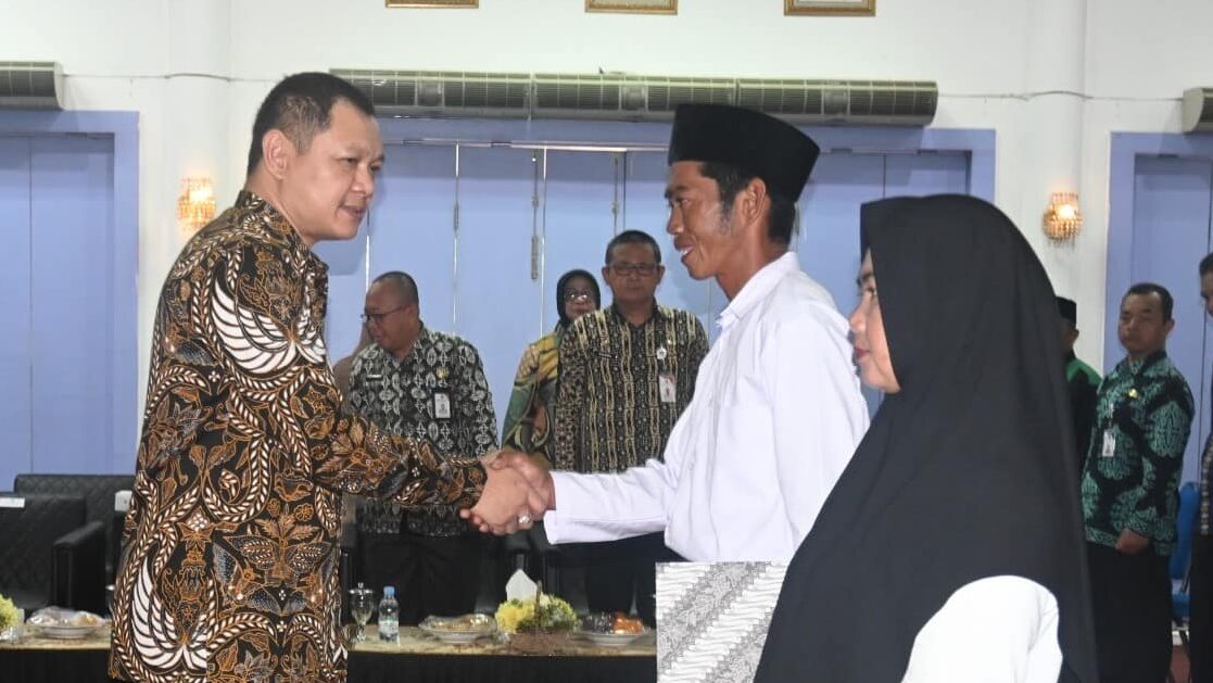 Anggota BPD Paser Diharapkan Berdedikasi dan Inovatif dalam Membangun Desa