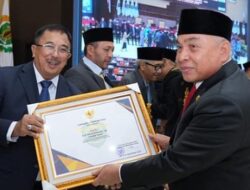23 Tokoh Berjasa dan Masyarakat Berprestasi Terima Penghargaan dari Pemprov Kaltim