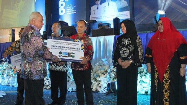 Gubernur Kaltim Beri Dua Penghargaan untuk Pemkab Kukar, Apa Saja?