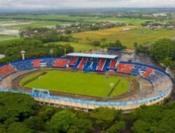 Puluhan Stadion Sepak Bola Berisiko Tinggi, Ada yang Rusak Berat dan Perlu Dibongkar