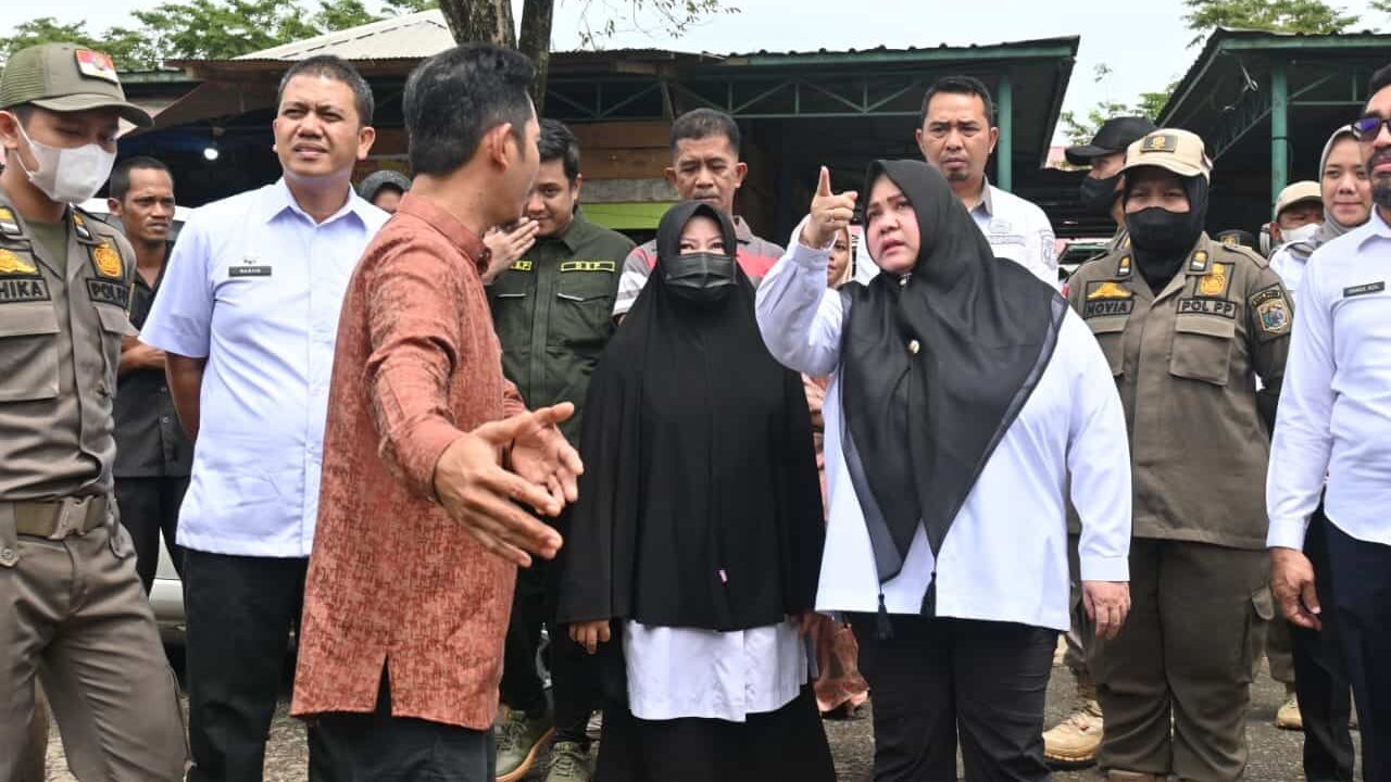 Sidak di Pasar Penyembolum, Wabup Paser Temukan Kecemburuan Sosial Pedagang