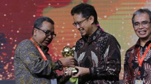 Pemkab Kukar Raih UHC Award, Wujud Jaminan Perlindungan Kesehatan Warga