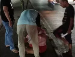 Mengamuk di Tengah Jalan, Perempuan Diduga ODGJ Resahkan Warga Sungai Keledang