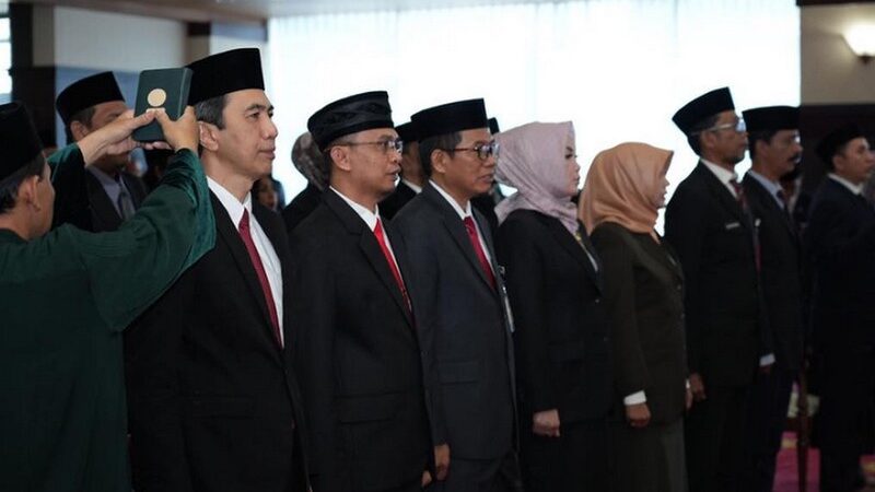 Puluhan Pejabat Pimpinan Tinggi Pemprov Kaltim Dilantik, Siapa Saja?