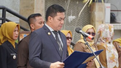 Kukuhkan Belasan Kepsek, Wali Kota Samarinda Minta Tingkatkan Kebersihan Sekolah