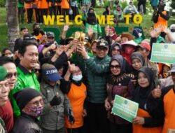 Arak Piala Adipura, Wali Kota Bontang Janjikan Kenaikan Bonus untuk Petugas Kebersihan