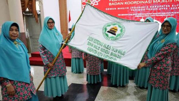 Hadiri Pelantikan PD BKMM DMI Kukar, Ini Harapan Bupati Edi Damansyah