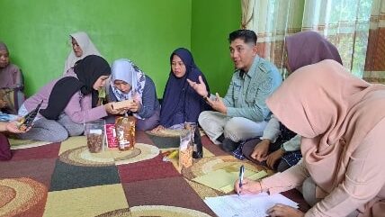 Pelaku UMKM Desa Bakungan Dapat Pelatihan Diversifikasi Olahan Ikan