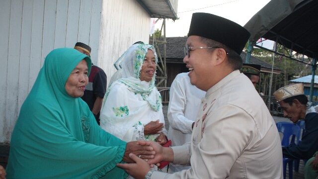 Safari Ramadan di Kota Bangun, Ini yang Dilakukan Rendi Solihin