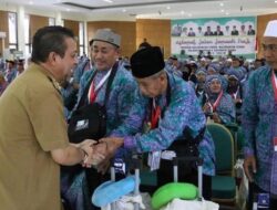 Lepas Ratusan Calon Haji, Wagub Kaltim Ingatkan untuk Terus Bersyukur