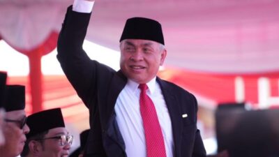 Bikin Bangga, Gubernur Kaltim Terima Tanda Kehormatan Satyalancana Wirakarya