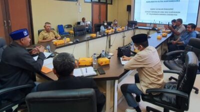 Komisi I DPRD Kukar Gelar RDP Eks Karyawan yang Dua Tahun Belum Terima Pesangon