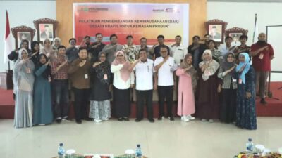 Tingkatan Produk UKM, Disperindagkop Kaltim Gelar Pelatihan Desain Grafis