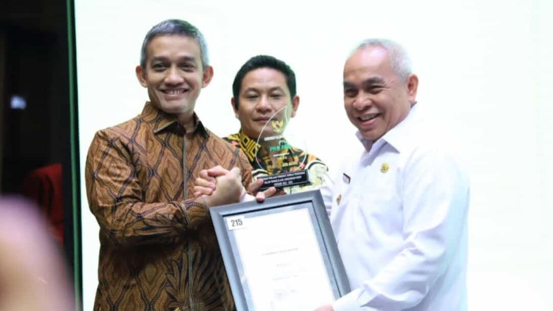 Pemprov Kaltim Serahkan Ragam Penghargaan di Hari Lingkungan Hidup Sedunia