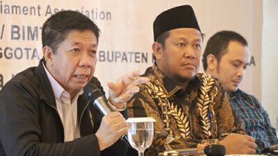 Hadirkan Effendi Gazali, DPRD Kukar Gelar Bimtek Pendalaman Tugas