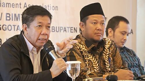 Hadirkan Effendi Gazali, DPRD Kukar Gelar Bimtek Pendalaman Tugas