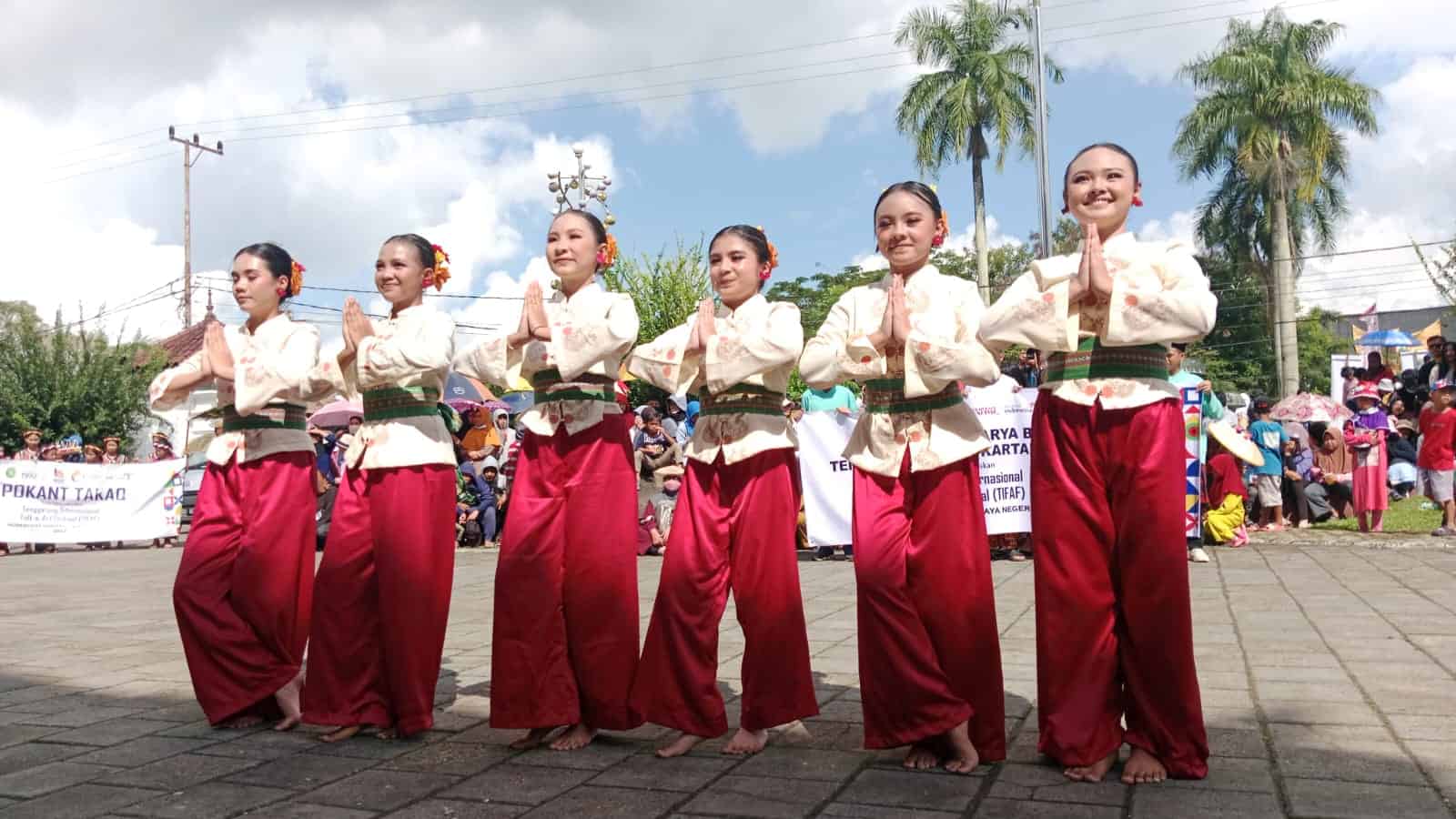 Kukar Kaya Festival Nusantara Suguhkan Puluhan Kesenian Daerah