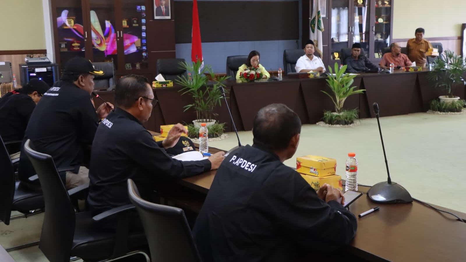 Fasilitasi Aspirasi Kades di Tabang, DPRD Minta Perusahaan Salurkan CSR