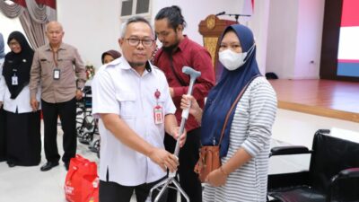 Ratusan Lansia dan Penyandang Disabilitas Bontang Terima Bantuan