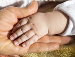 Angka Kematian Bayi Masih Jadi Sorotan di Hari Anak Nasional 2023