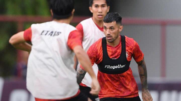 Pieter Bocorkan Strategi Lini Belakang Borneo FC Jelang Lawan Bali United