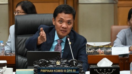 Pembahasan Amandemen UUD Perlu Ditunda untuk Hindari Manuver Kepentingan Pemilu