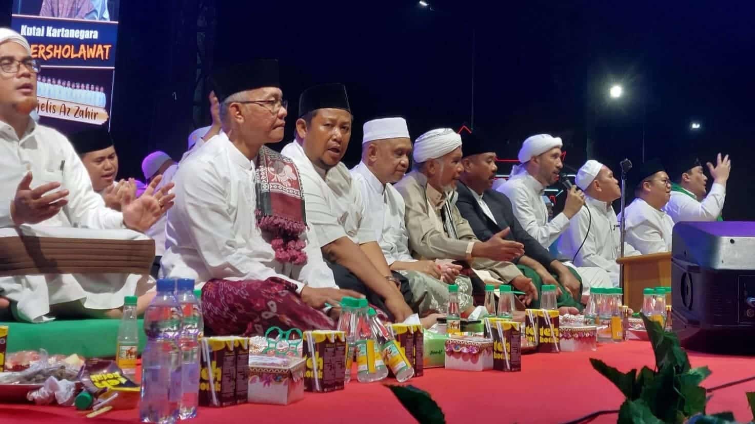 Ketua DPRD Abdul Rasid Apresiasi Suksesnya Kukar Bersholawat
