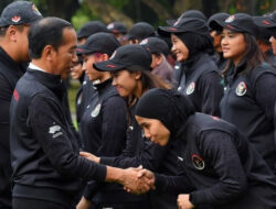 Lepas Kontingen ke Asian Games Hangzhou, Jokowi Harap Indonesia Masuk 10 Besar